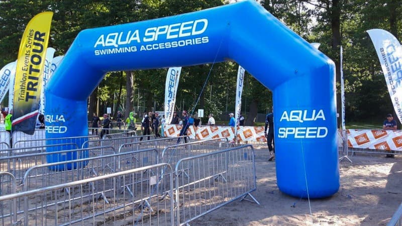 Inflatable event gate